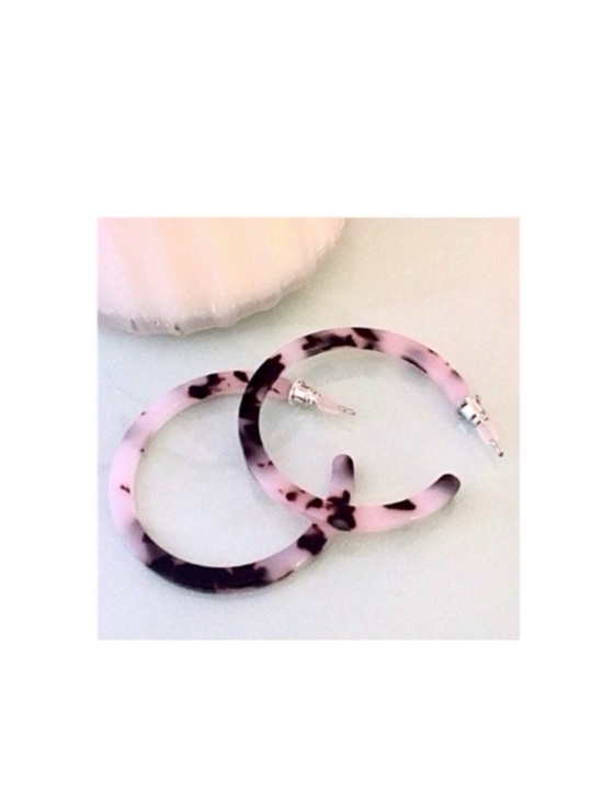 Jewelry - New Tortoise Pattern Hoop Earrings in Blush Tone